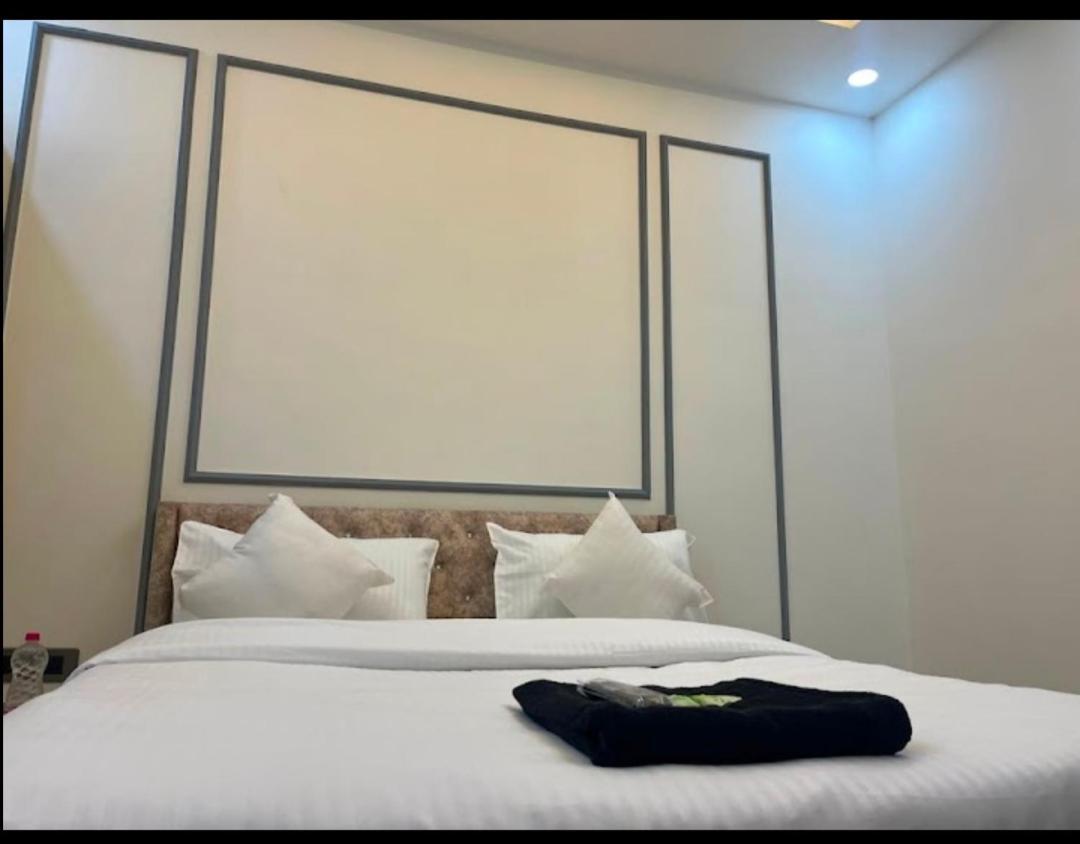 Hotel Neon Tower 뉴델리 객실 사진
